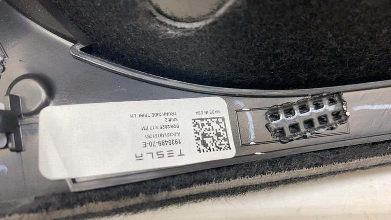 ⭕ 2025-2026 Model Y Rear Left Trunk Side Quarter Trim Cover Panel 1935