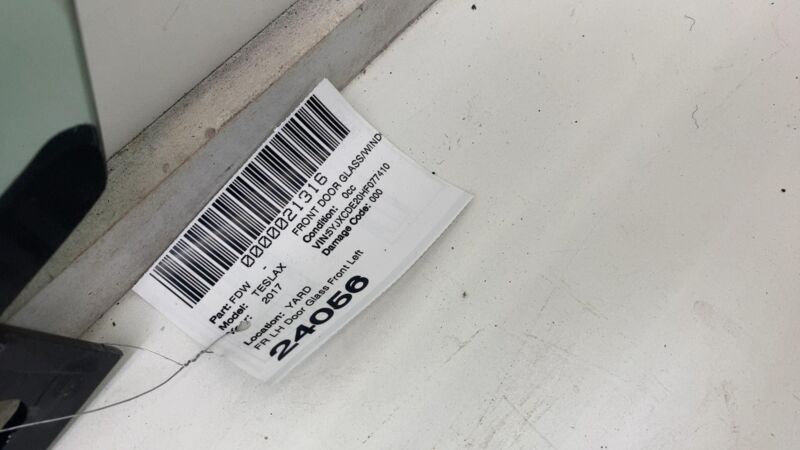 43R-004530 2016-2020 Tesla Model X MX Front Driver Side Door Window Glass Left LH Assembly