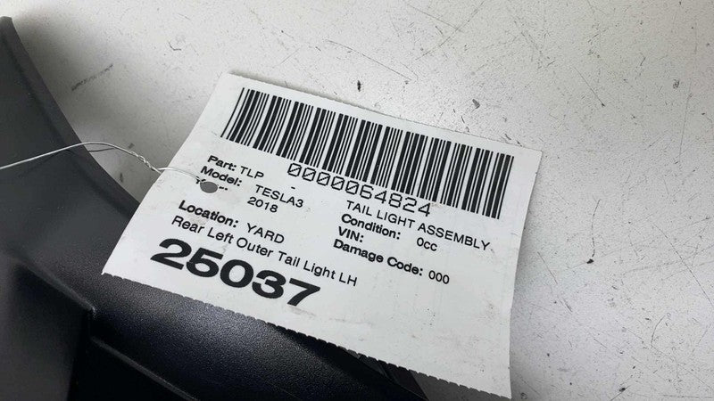 ⭕ 17-22 Model 3 Rear Left Outer Exterior Taillight Tail Lamp 3-Pin 107