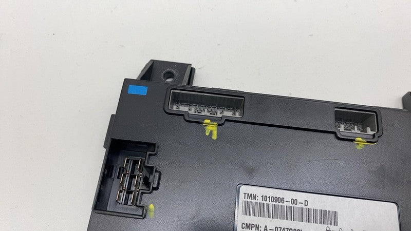 101090600D 2012-2020 Tesla Model S Body Controller BCM Control Module (315MHZ) Assembly OEM