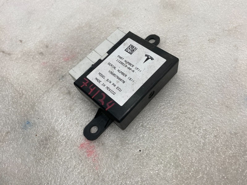 112951900A ⭕ 17-20 Tesla Model S Park Distance Assist Unit Control Module ECU 1129519-00-A