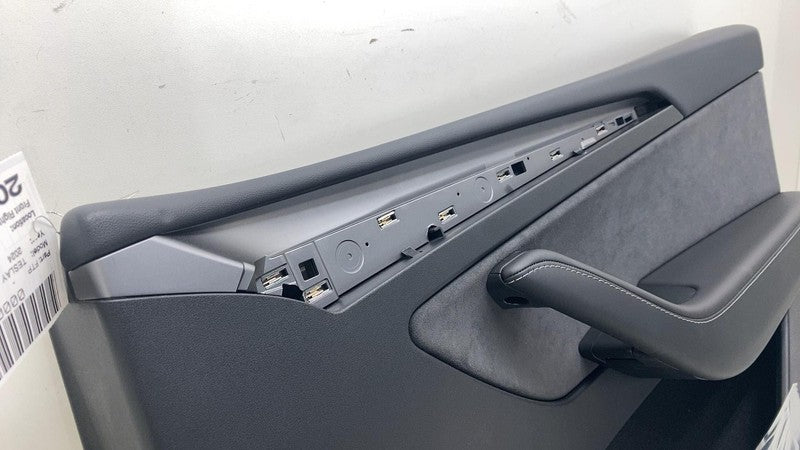 1997295-00-C ⭕ 20-24 Model Y Front Passenger Side Door Panel Trim Cover Right RH 1997295-00-C