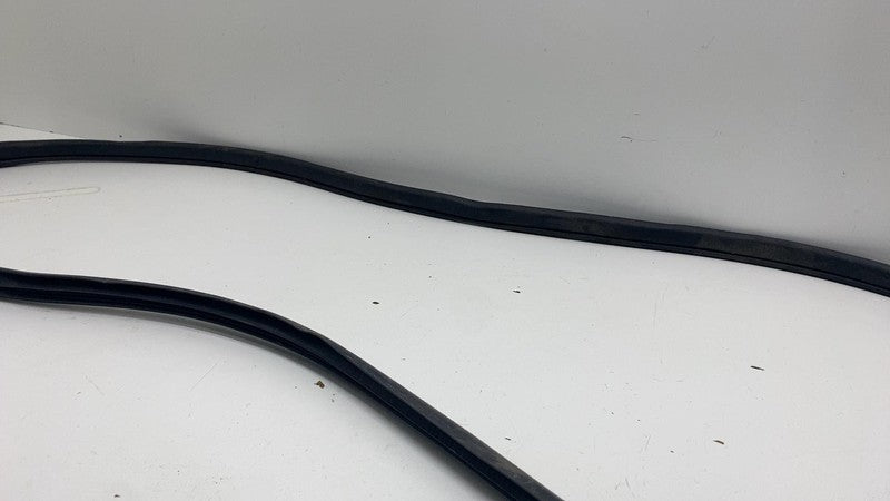 ⭕18-23 Subaru XV Crosstrek Front Driver Side Door Body Weatherstrip Seal Left LH
