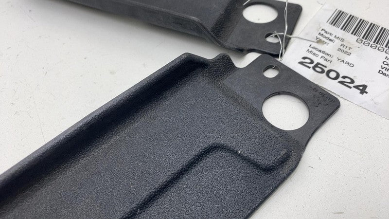 ⭕ 2022-2024 Rivian R1T Rear Left & Right D-Pillar Closeout Trim Panel