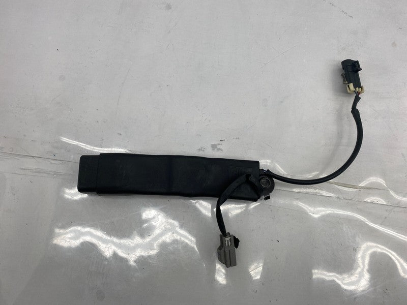 1005991 05 H ⭕12-20 Model S X Front Passenger Side 1st Row Seatbelt Buckle Right 1005991-05-H