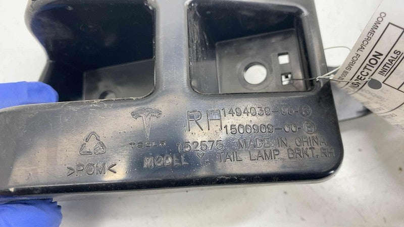 ⭕ 20-24 Tesla Model Y Rear Right Bumper Support & Taillamp Bracket 149
