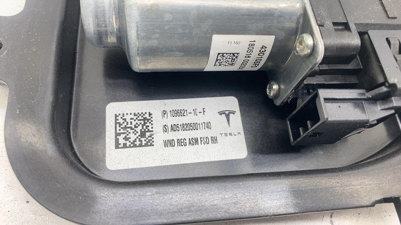 109662110F ⭕ 2017-2023 Tesla Model 3 Front Right Door Window Regulator & Motor 1096621-10-F