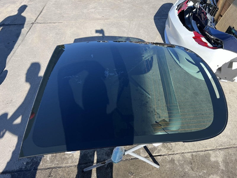 ⭕ 17-20 Model 3 M3 Rear Trunk Panoramic Backlite Glass Back Section 14