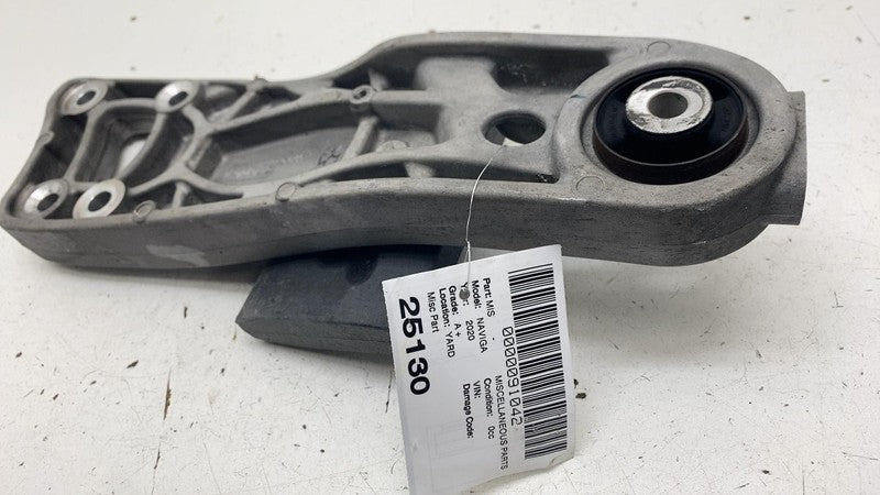 ⭕ 2018-2024 Lincoln Navigator Rear Axle Differential Mount Bracket HL1