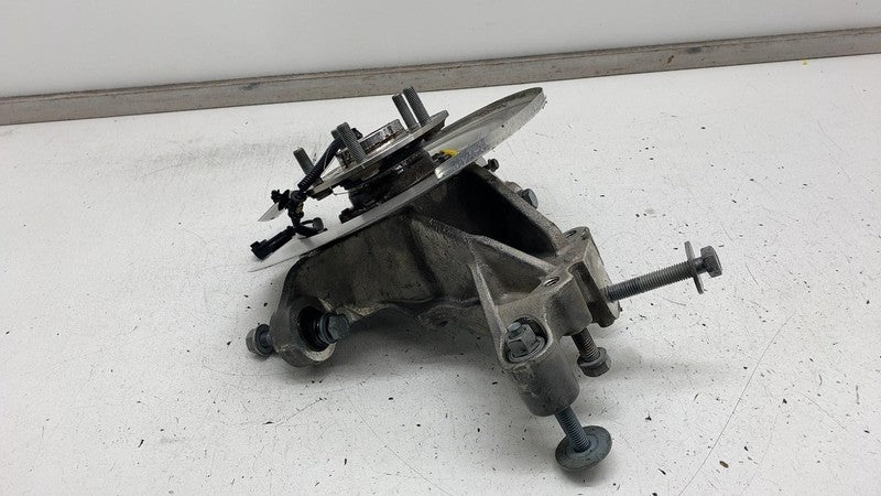 2017-2024 Chrysler Pacifica Rear Right Spindle Knuckle Hub w/ Dust Shield RH FWD