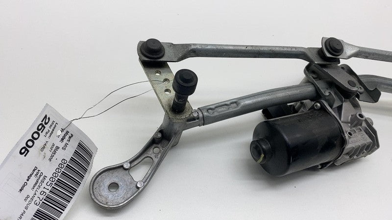 9851351 02 2017-2023 BMW 530e G30 Front Windshield Wiper Transmission Linkage & Motor OEM