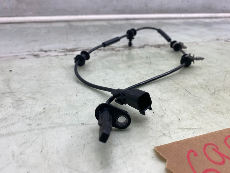 104476100F ⭕17-23 Model 3 Front Left or Right Anti-Lock ABS Wheel Speed Sensor 1044761-00-F