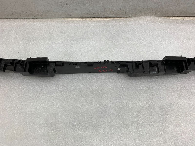 1494045 00 A 2020-2023 Tesla Model Y MY Rear Bumper Center Mounting Support Bracket Assembly