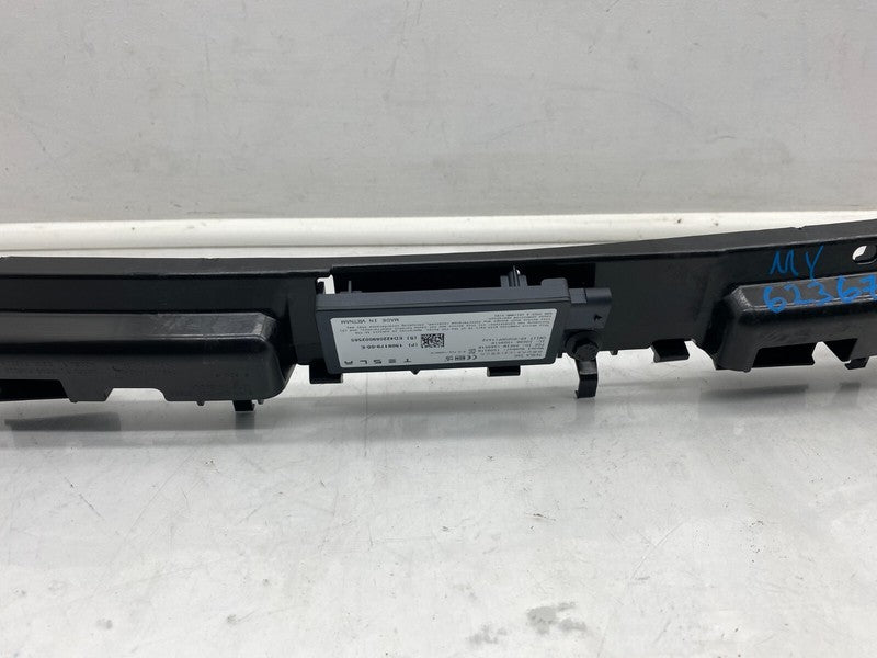 ⭕ 20-24 Model Y Rear Bumper Center Support Bracket & BLE Module OEM 15