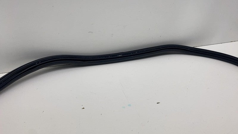 ⭕24-25 Model 3 Rear Trunk Liftgate Decklid Weatherstrip Rubber Seal 17