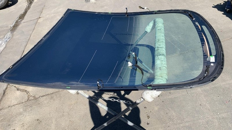 ⭕ 17-20 Model 3 M3 Rear Trunk Panoramic Backlite Glass Back Section 14