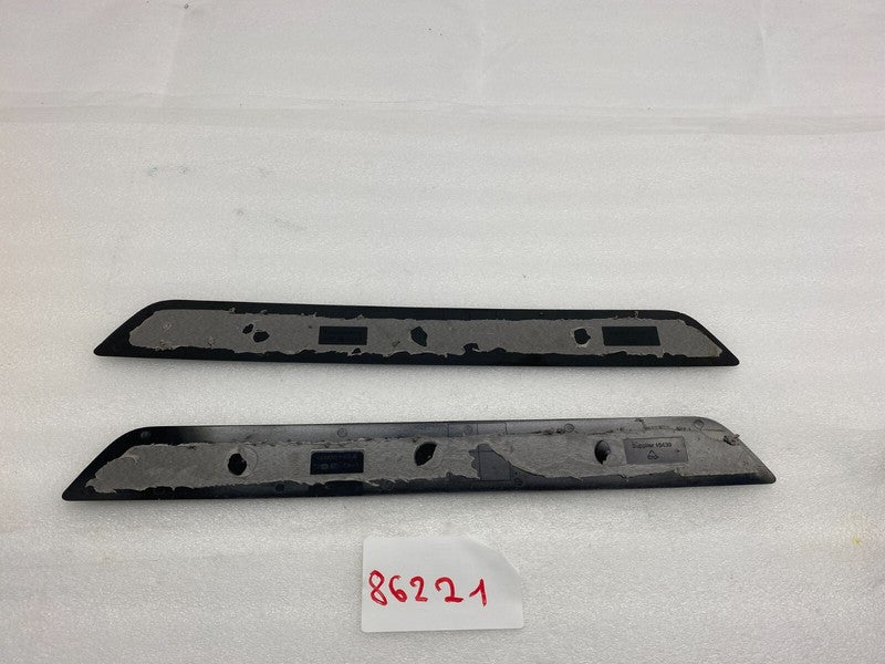 1494301 00 B ⭕ 2020-2023 Tesla Model Y Front Door Sill Plate Scuff Molding Cover 1494301-00-B