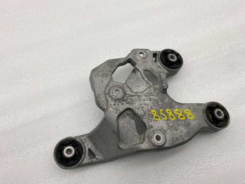 1122966 00 A ⭕ 2017-2020 Tesla Model 3 A/C Air Compressor Mount Support Bracket 1122966-00-A