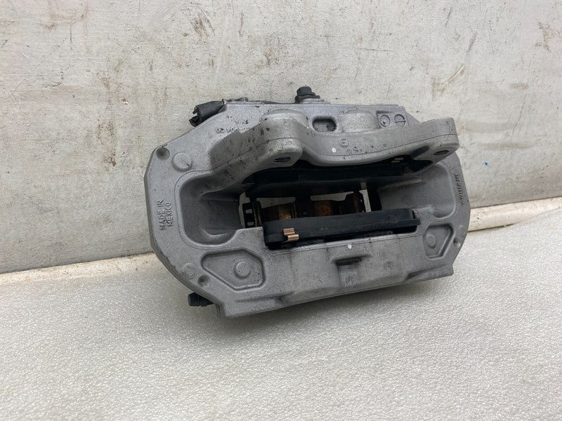 104462200E ⭕ 2017-2023 Model 3 Front Passenger Side Brembo Brake Caliper Right 1044622-00-E