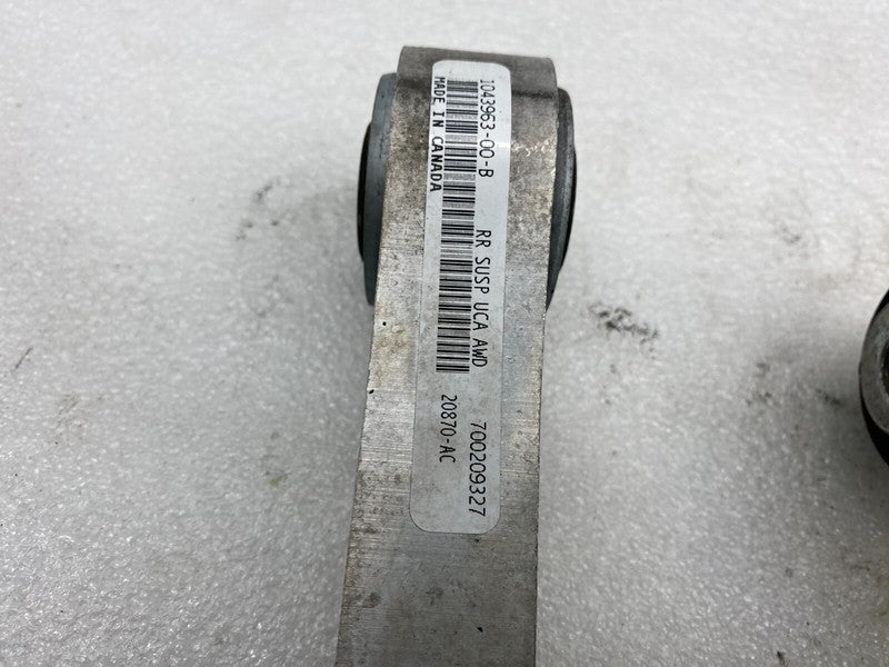 ⭕ 12-15 Tesla Model S Rear Left Spindle Knuckle Wheel Hub + Control Ar