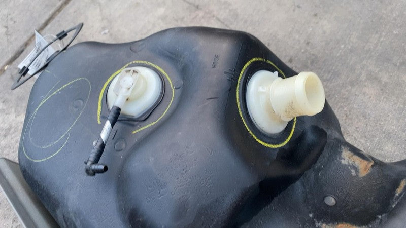 ⭕ 2013-2024 Ram 3500 6.7L 4DR Diesel Fuel Tank Assembly 68231616AE