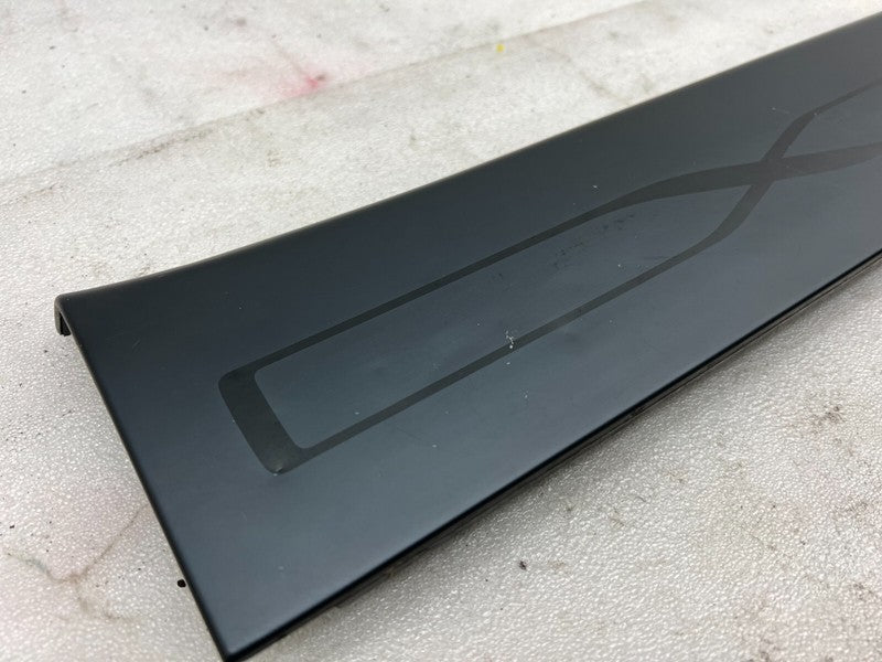 ⭕ 16-20 Tesla Model X Passenger Side Welcome Sill Plate Trim Right 105