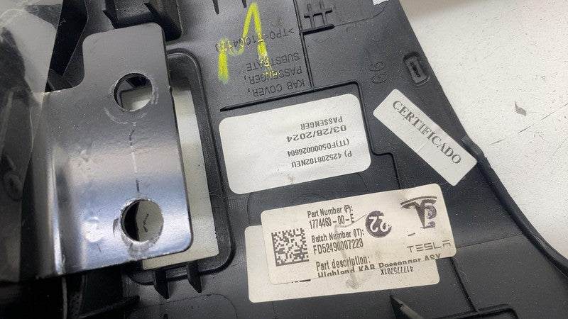 107782600E ⭕ 24-25 Tesla Model 3 Front Right Lower Knee Safety Airbag Module 1077826-00-E