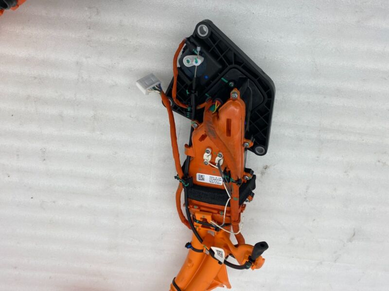 109301000E ⭕ 17-20 Tesla Model 3 High Voltage Charge Port Inlet Wiring Harness 1093010-00-E