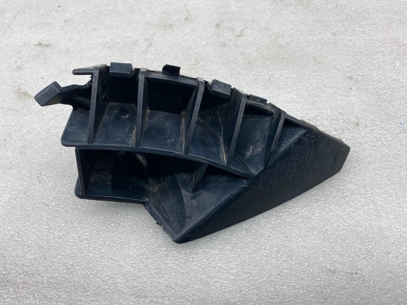 600882100D ⭕ 2012-2015 Tesla Model S MS Front Left Side Bumper Fender Bracket 6008821-00-D