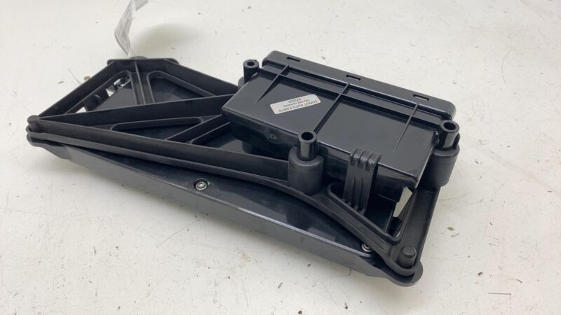 104390000E 2016-2020 Tesla Model X MX Rear Body Chassis Control Module BCM TSTD w/ Bracket