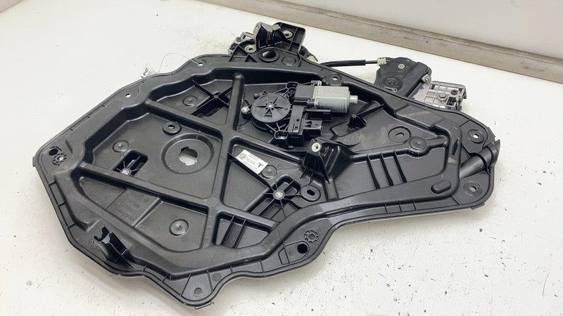 ⭕20-24 Tesla Model Y Rear Right Window Regulator & Motor w/ Carrier 14