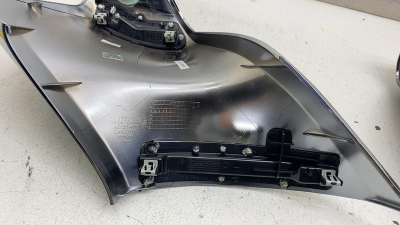 ⭕ 21-23 Model X 2nd Row Left & Right Middle Seat Cover 1062970-00-C/10