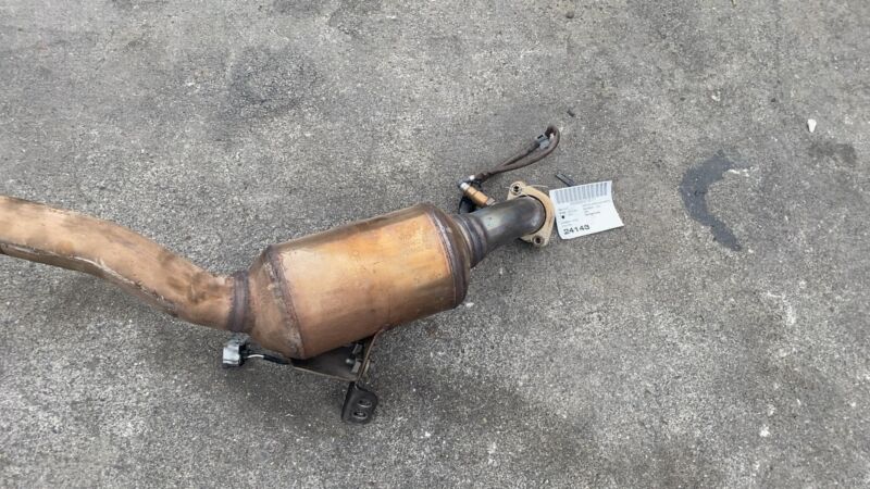 Does not apply 2012 2013 2014 2015 2016 Mercedes Benz E350 3.5 V6 Exhaust System Downpipe Right
