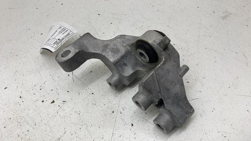 ⭕ 2017-2024 Chrysler Pacifica DOHC Engine Frame Mount Support Bracket Assembly