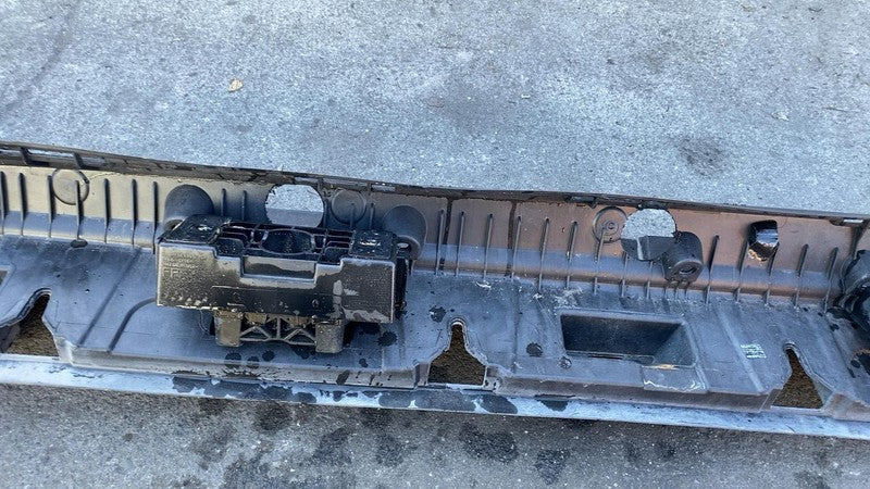 A1666900210 2012-2019 Mercedes-Benz GLE350 Right Running Board Step Mount Support Bracket RH