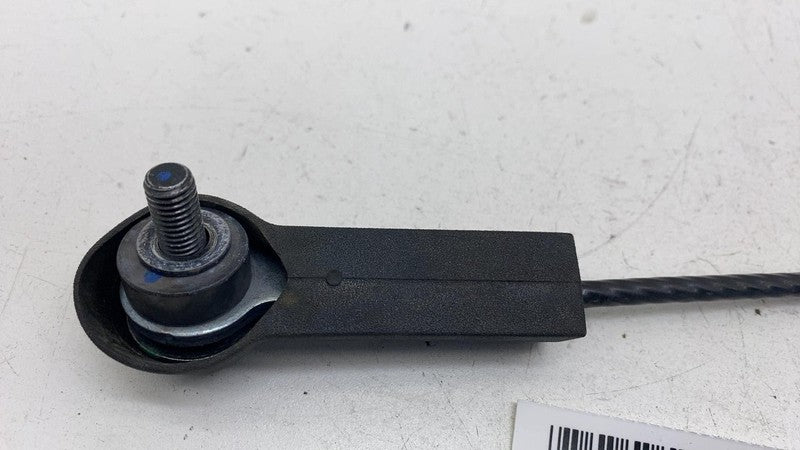 ⭕ 2025 Rivian R1S Lower Tailgate Support Cable Strap Assembly