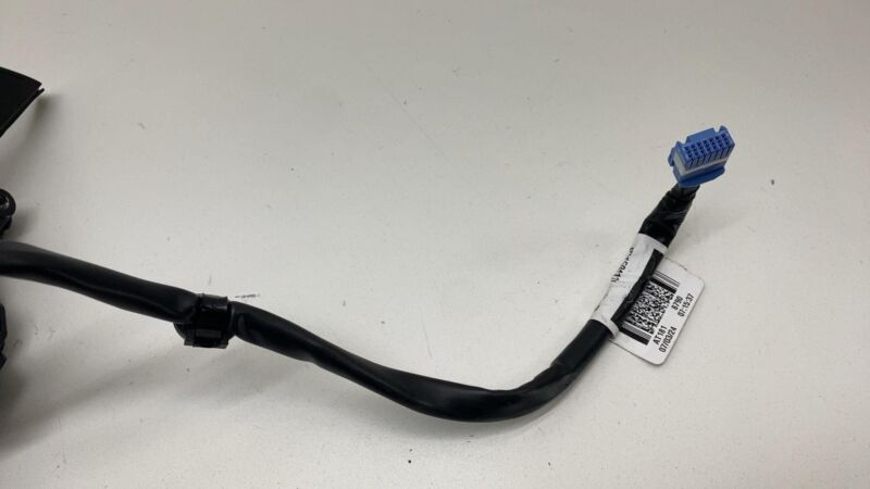 1594111-00-D 2020-2024 Tesla Model Y MY Left Exterior Rear View Door Mirror RH (NO SKULL CAP)