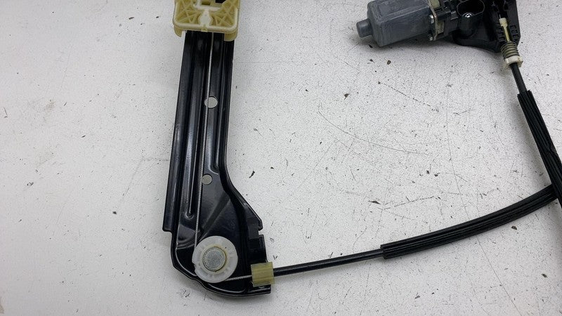 ⭕ 2015-2019 Volkswagen Golf R Front Right Window Regulator w/ Motor 5G