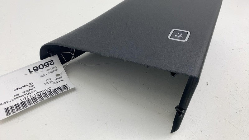 5RH62DX9AE ⭕ 17-25 Chrysler Pacifica Passenger B-Pillar Middle Trim Panel Right 5RH62DX9AE