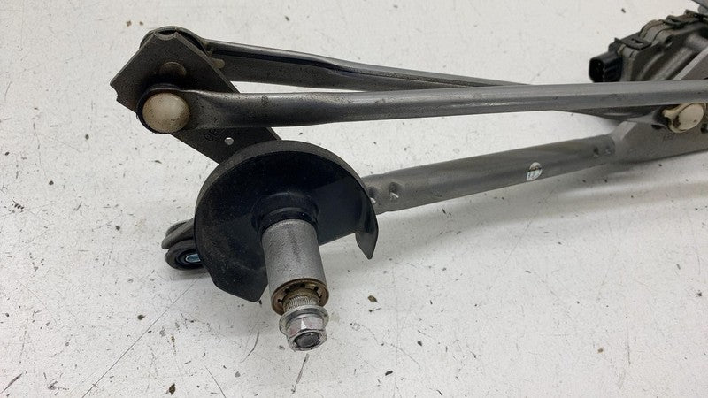 86511SJ010 2019-2020 Subaru Forester Front Windshield Wiper Motor & Linkage Assembly OEM