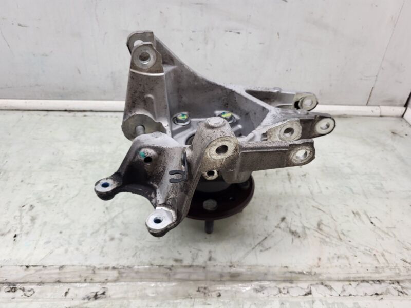 2012-2015 Tesla Model S Rear Passenger Spindle Knuckle w/ Wheel Hub Right RH RWD