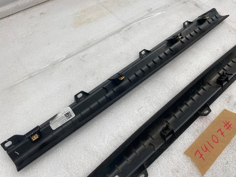 105155606C ⭕16-20 Model X Rear Left/Right Door Trim Mid Gap Hider 1051556-06-C/1051547-06-C