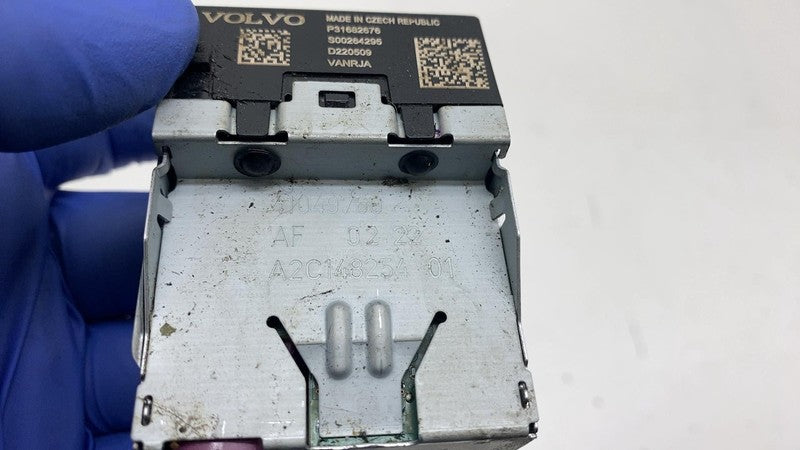 31682676 ⭕ 2021 2022 2023 Polestar 2 Center Console Dual USB Charging Port 31682676