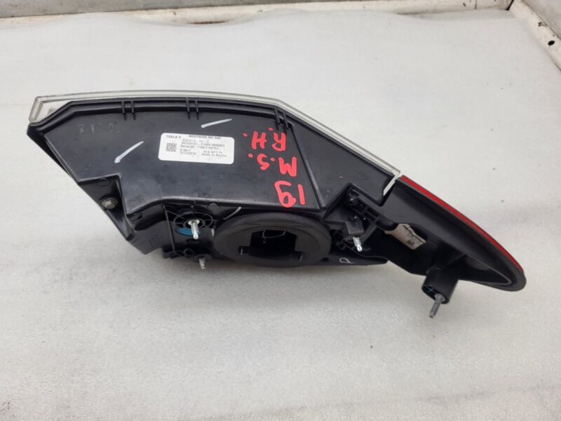 6005919-00-G ⭕12-20 Tesla Model S Right Taillight LED Tail Lamp & Door Reflector 6005919-00-G