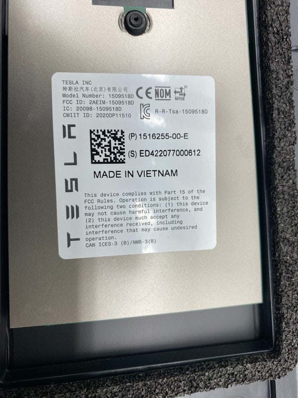 151625500E ⭕ 20-23 Model Y Left Exterior B-Pillar Applique Glass Trim LH AP3 1506885-00-G