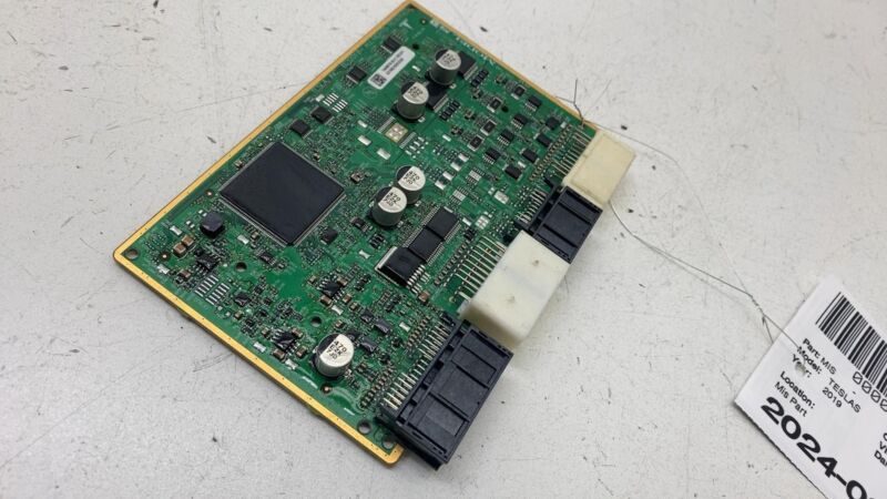 2016-2020 Tesla Model S MS Air Suspension Control Board Unit 1449878-00-C OEM