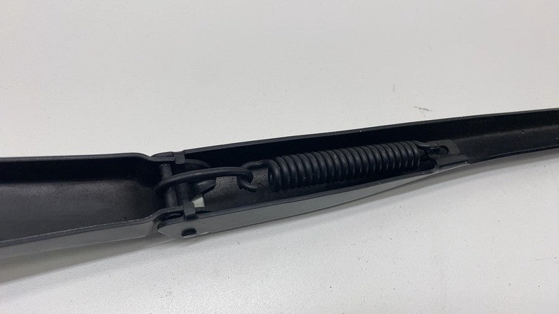 2017-2023 BMW 530e 530i G30 Front Passenger Side Windshield Wiper Arm