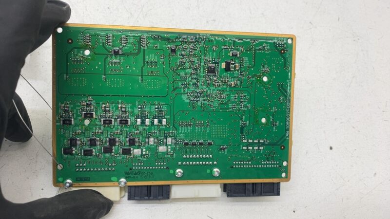 2016-2020 Tesla Model S MS Air Suspension Control Board Unit 1449878-00-C OEM