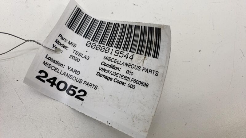 1101878 00 A 2017-2023 Tesla Model 3 M3 Air Conditioner AC HVAC Heater Core Valve Tube Sensor