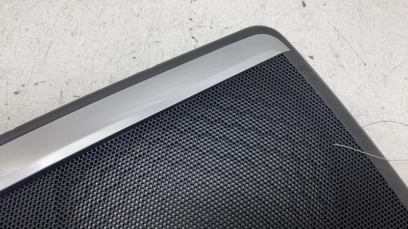 ⭕2019-2023 Audi E-Tron Front Left Driver Side Interior Door Speaker Grille Cover